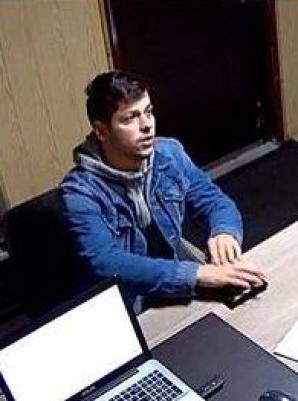 To Paweł Cieślarek zniknął wraz z luksusowym Audi A8. Pochodzi z Wrocławia a posłużył się dowodem osobistym na nazwisko gdańszcznina Jakuba Kindler. Intensywnie poszukują go ludzie Rutkowskiego