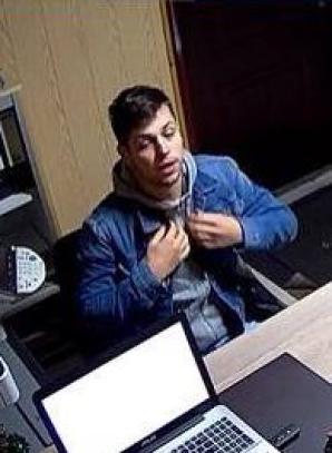 To Paweł Cieślarek zniknął wraz z luksusowym Audi A8. Pochodzi z Wrocławia a posłużył się dowodem osobistym na nazwisko gdańszcznina Jakuba Kindler. Intensywnie poszukują go ludzie Rutkowskiego