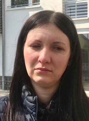 [VIDEO] - Raus! - tym agresywnym rozkazem niemiecki policjant wypchnął naszego redaktora sprzed siedziby Jugendamt w Sulzbach/Saar! Rodzice nie odzyskali dziś 8-letniego Adasia! Szok w Polsce i Niemczech!