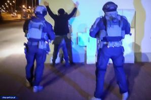 [VIDEO] Grozili porwaniem dziecka w przypadku nie zapłacenia rzekomego długu