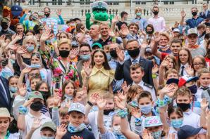 [VIDEO] Bezpieczne wakacje z parą prezydencką