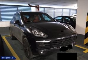 Zabezpieczone udziały w stacji paliw - uderzenie w kolejny odłam grupy