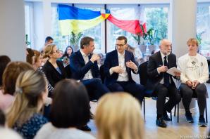[VIDEO] Premier Mateusz Morawiecki: na polu walki dobra ze złem nie może być postaw neutralnych. Szef polskiego rządu spotkał się w Warszawie z premierem Królestwa Belgii Alexandrem de Croo