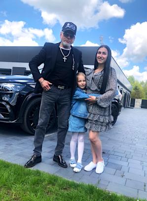 [VIDEO] Brawurowa akcja i kolejny międzynarodowy sukces Krzysztofa Rutkowskiego! Porwana na granicy polsko-ukraińskiej 7-letnia uciekinierka wojenna, odnaleziona w Mediolanie! Już w ramionach ukraińskiej mamy i bezpieczna w Polsce!