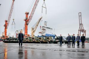 [VIDEO] Prezydent, Wicepremier, oraz Szef BBN: Południowokoreańskie uzbrojenie dla polskiej armii już w Polsce.