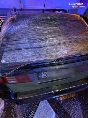 Ziarnko do ziarnka i nazbiera się parę latek. Uciekał przed policją. Wiedział dlaczego