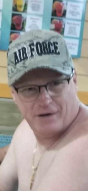 [VIDEO] Krzysztof Rutkowski wskazał polskiej i amerykańskiej policji oraz FBI gdzie w USA ukrywa się poszukiwany  listem gończym oszust Dariusz Kościuszkiewicz