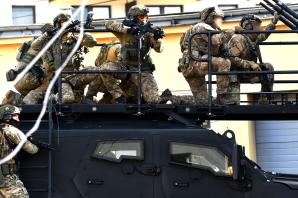 [VIDEO] Międzynarodowe ćwiczenia kontrterrorystyczne na Podlasiu