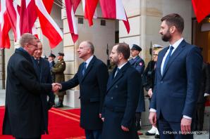 [VIDEO] Andrzej Duda z Prezydentem Łotwy o o sytuacji bezpieczeństwa regionu w kontekście perspektywy zakończenia wojny na Ukrainie