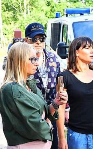 Sebastian J. zatrzymany dziś przez Antyterrorystów! - 10 tys. Euro za skuteczne porwanie dziecka to oferta zarejestrowana przez dziennikarzy Superwizjera TVN. Podpalenia samochodów, dręczenie matek i bezkarność obnażają dziś dziennikarze śledczy TVN!