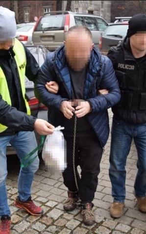 [VIDEO] Zatrzymani sprawcy napadów na stacje benzynowe