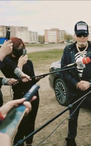 [VIDEO] 20 000 zł nagrody za wskazanie sprawcy podpalenia punktu wymazowego COVID 19 we Włocławku! Akt wandalizmu czy zlecenie? Briefing prasowy Biura RUTKOWSKI