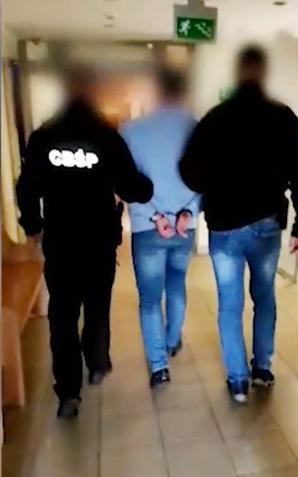 Uderzenie w grupę przestępczą organizującą nielegalne gry hazardowe. Gang działał na terenie kraju oraz w Czechach.