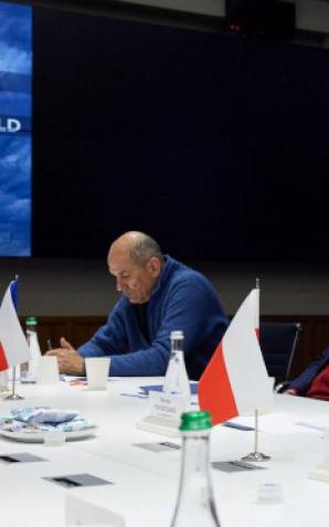 [VIDEO] Premierzy Polski, Czech i Słowenii spotkali się w Kijowie z premierem i prezydentem Ukrainy