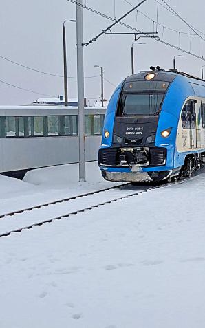 Do lotniska w Pyrzowicach dojeżdżamy pociągiem