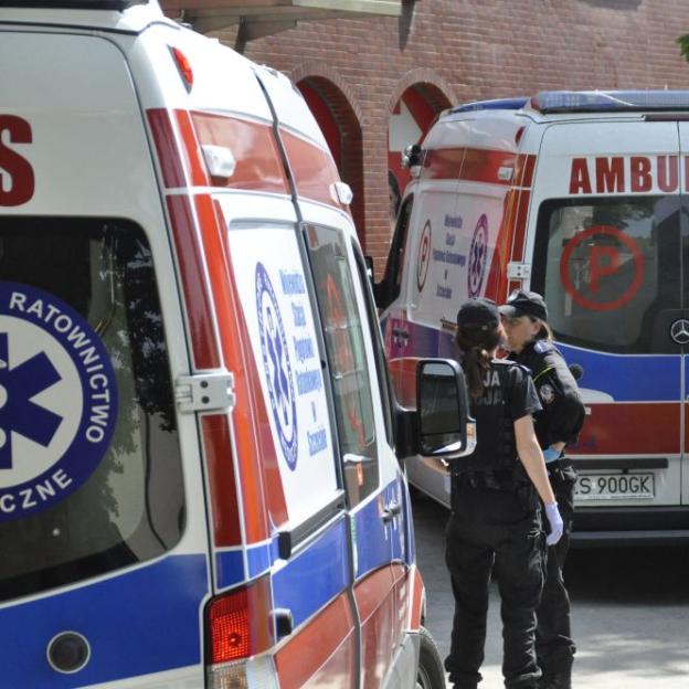 Stalowa Wola: Zaatakował nożem klientów galerii handlowej. Jedna osoba zginęła!