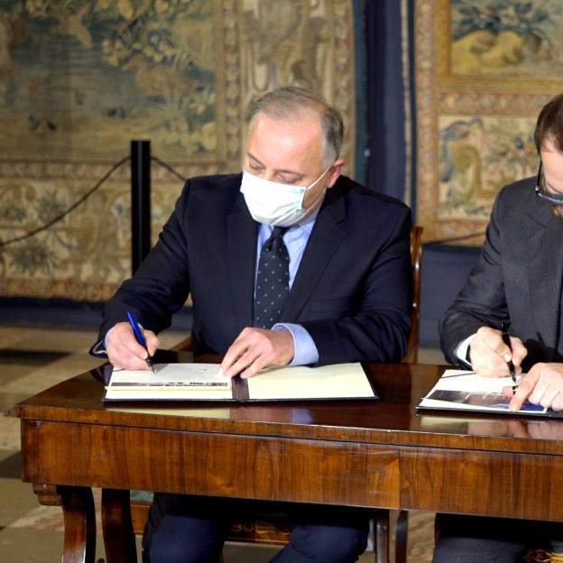 [VIDEO] Zamek Królewski na Wawelu przygotowuje się do uruchomienia stałej wystawy nowego Skarbca Koronnego. Od grudnia nowym mecenasem jest PGE Polska Grupa Energetyczna