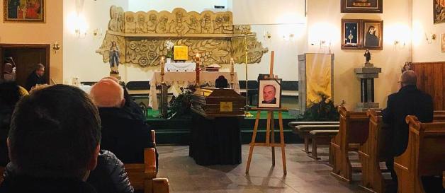 [VIDEO] Dziś Msza Pogrzebowa i uroczystość pochówku Księdza Proboszcza Wiesława Chrząszcza. Bezpośrednia transmisja uroczystości z Kruszwicy od godz. 12:00 na Telewizja.Patriot24.net