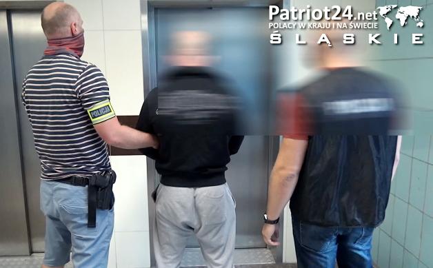 [VIDEO] Wykorzystali trudną sytuację 18-latki i zarabiali na jej prostytucji