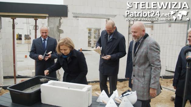 [VIDEO] Przemysł zgłasza największe od lat zapotrzebowanie na pracowników z kompetencjami technicznymi. W ich kształcenie angażują się nie tylko firmy, ale i miasta. Tak dzieje się nie tylko w Polsce, ale i m.in. w Czechach, na Węgrzech i Słowacji