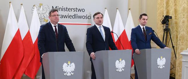 [VIDEO] Komisja Europejska występuje przeciwko polskim dzieciom