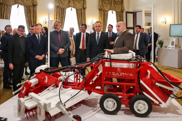 [VIDEO] Prezydent RP gościł w Pałacu Prezydenckim twórców innowacji biorących udział w siódmej edycji projektu „Start–upy w Pałacu”